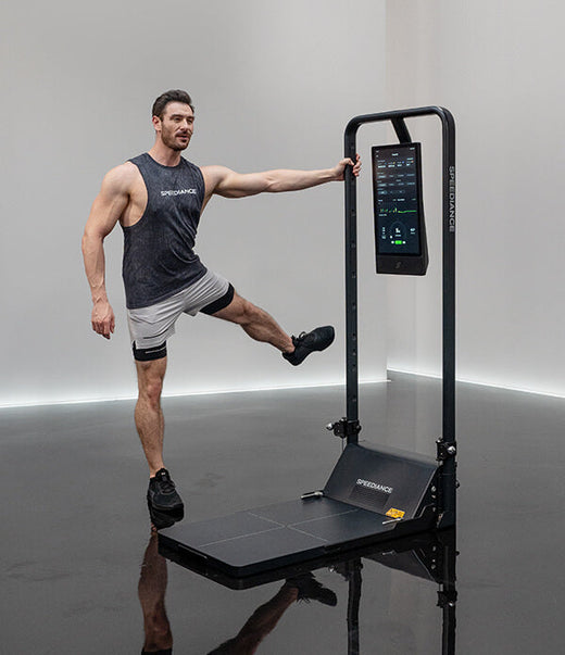 Balancements latéraux dynamiques de jambe, debout
